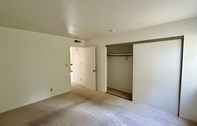 2 beds, 1 bath, $2,425