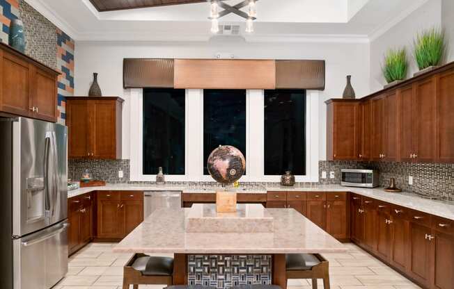 Kitchen| Echo Lake