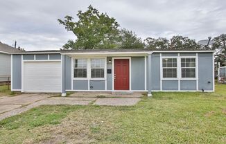 Move in ready - Southeast Houston!!  3 bed / 1 bath / 1 car garage