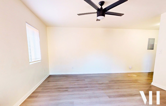 Three Bedroom Townhome Near USC!