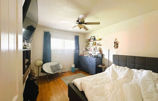 3 beds, 2 baths, $3,195