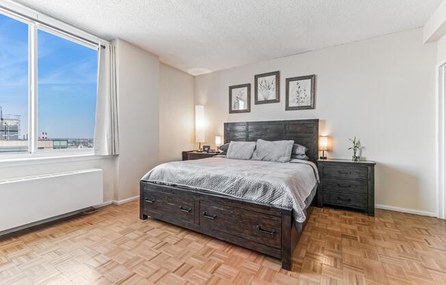 1 bed, 1 bath, 819 sqft, $5,000, Unit PH4D