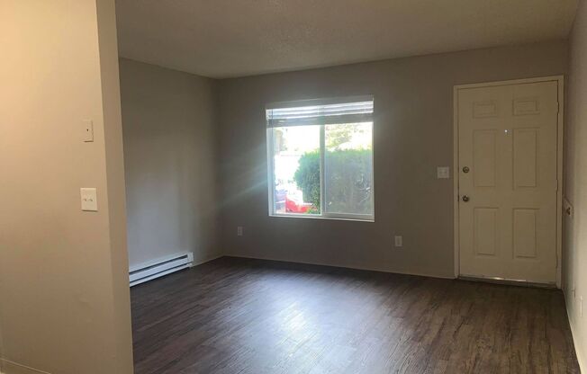 1 bed, 1 bath, 525 sqft, $1,450, Unit 14