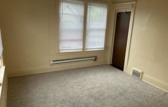 1412-1414 W. Greenfield Ave.