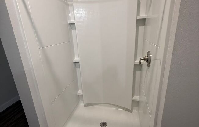 2 beds, 2 baths, 1,029 sqft, $1,675, Unit 405