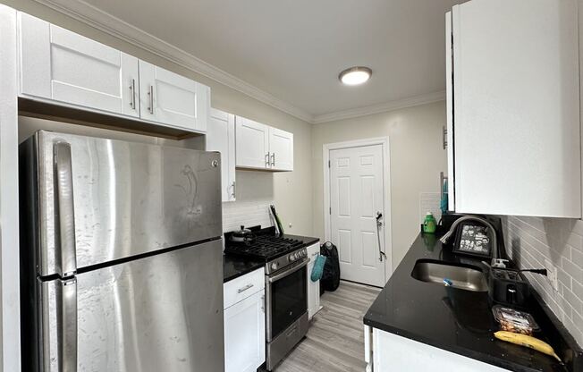 3815 5 N GREENVIEW