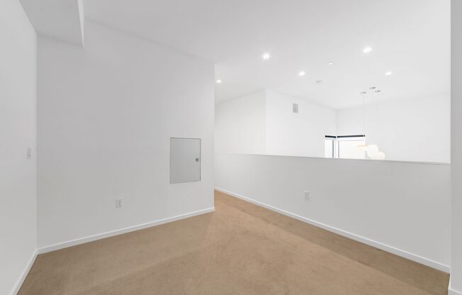 1 bed, 1 bath, 733 sqft, $3,900, Unit 616