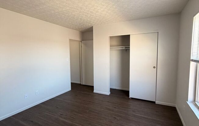 2 beds, 1 bath, 885 sqft, $1,150, Unit 730