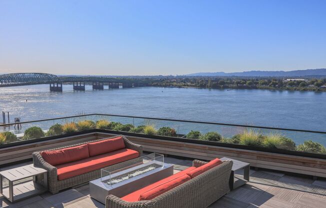 1 bed, 1 bath, 731 sqft, $2,250, Unit 412