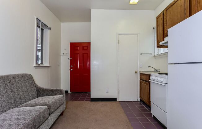 Studio, 1 bath, 237 sqft, $1,419, Unit 1325-6