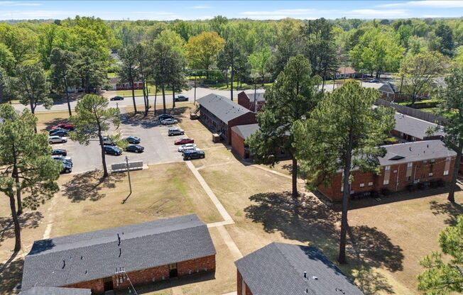 Holmes Pointe