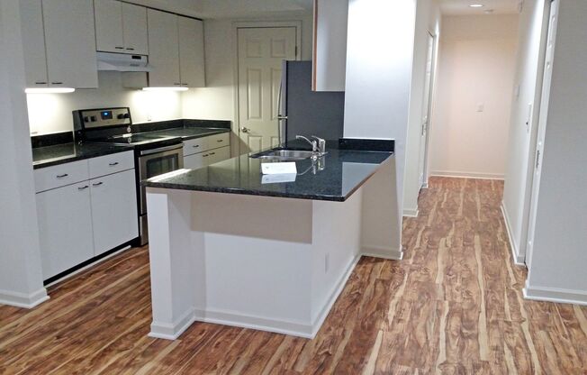 2 beds, 2 baths, 1,027 sqft, $1,535, Unit 410-102