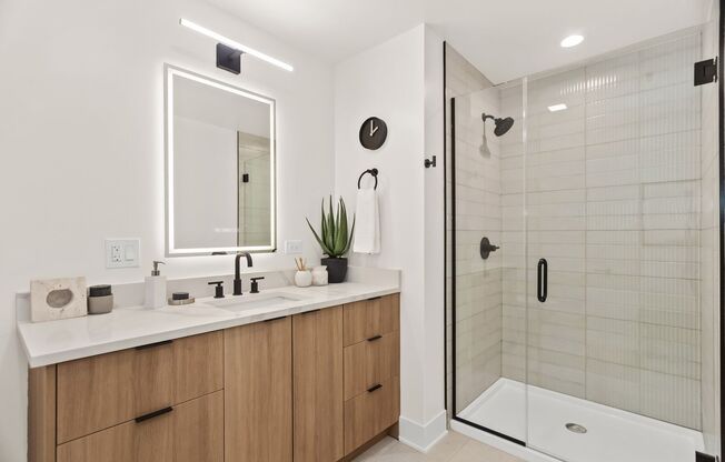Studio, 1 bath, 643 sqft, $2,249, Unit 411