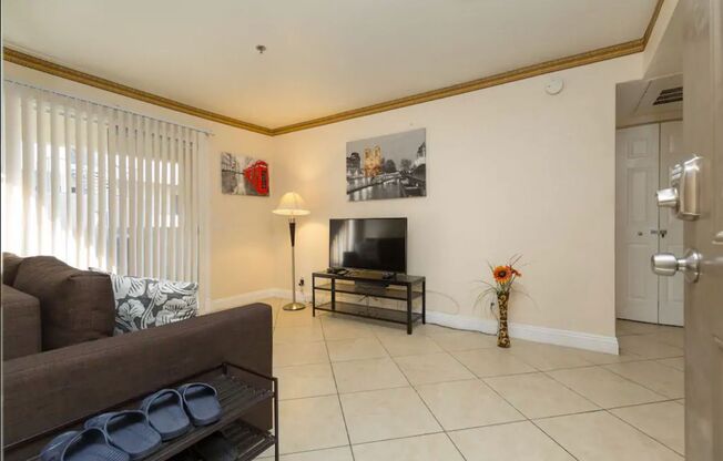 Super Cute 1 Bed/1 Bath Condo Near the Strip!