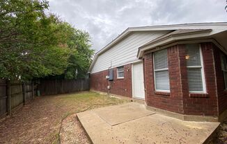 3 beds, 2 baths, $2,050