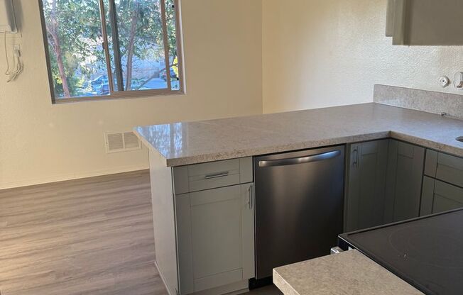 5422 Adobe Falls Rd. #16