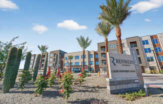 MODERN LIVING IN PHOENIX, AZ