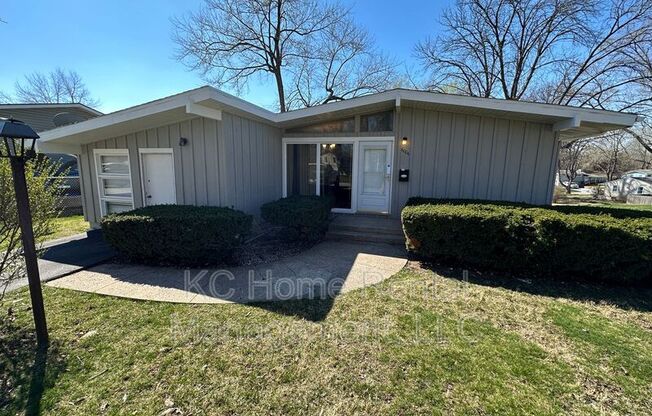 6006 N HOWARD AVE