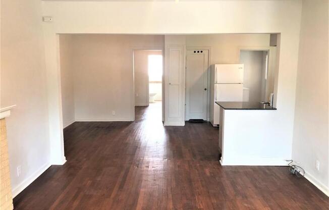 3219 ROGERS AVE