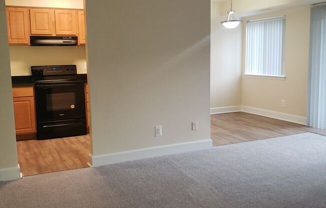 2 beds, 2 baths, 1,000 sqft, $2,250, Unit 14203 #201