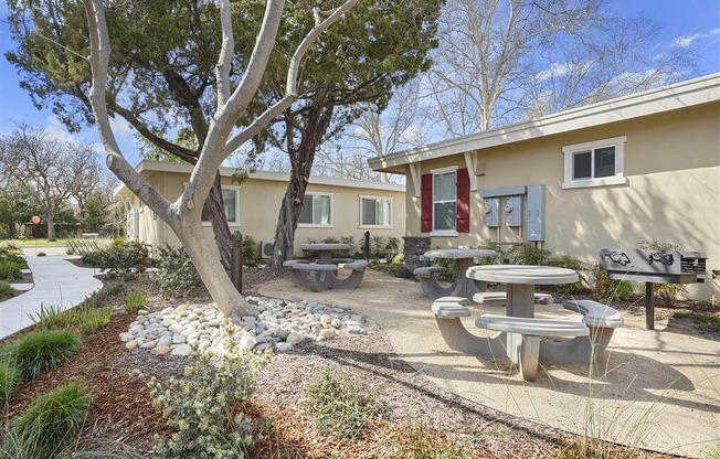 Picnic table at Parkside Apartments, Davis