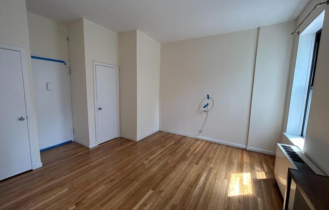 Studio, 1 bath, $2,600, Unit 5G