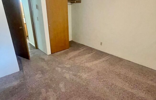 2 beds, 1.5 baths, 900 sqft, $1,650, Unit C303