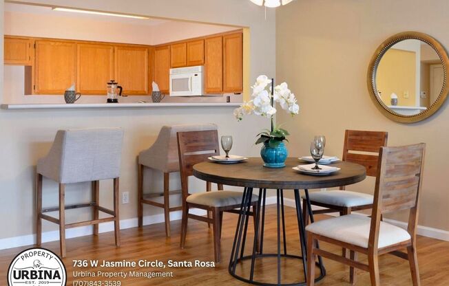 Spacious Townhome with Two Primary Suites in Santa Rosa