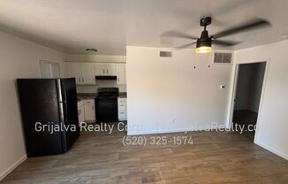 2322 Elaine Blvd