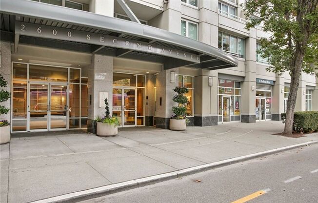 Luxury Studio Living in Seattle Heights – Resort-Style Amenities & Prime Belltown Location!