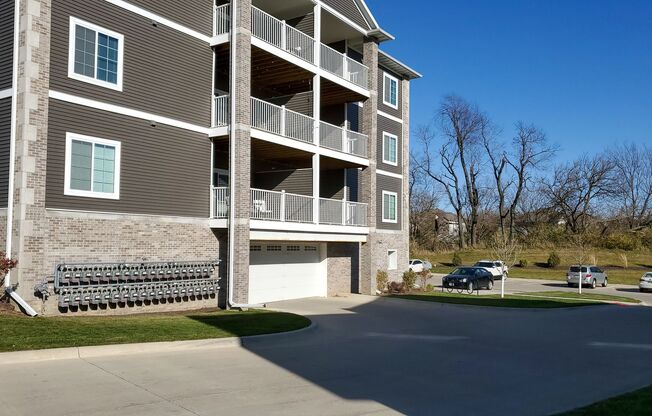 1 bed, 1 bath, 858 sqft, $1,285, Unit 110