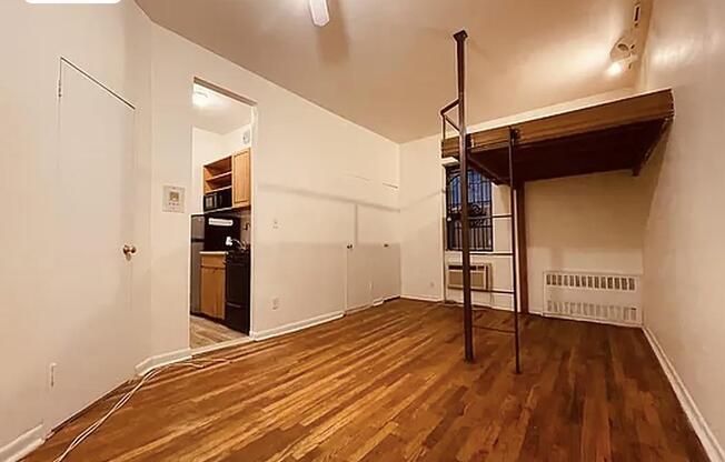 2790 BROADWAY