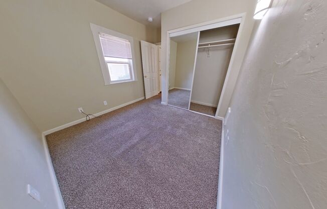 671 East 16th Ave / 671 1/2 East 16th Ave