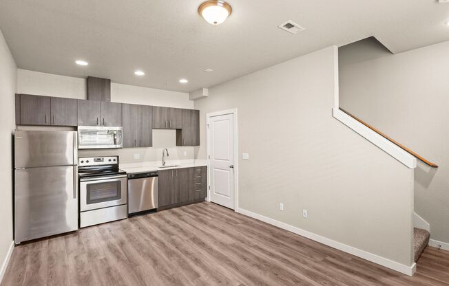 1 bed, 1 bath, 576 sqft, $1,295