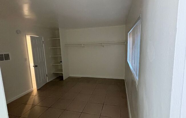 1 bed, 1 bath, $1,800, Unit 14122 - Apt 4