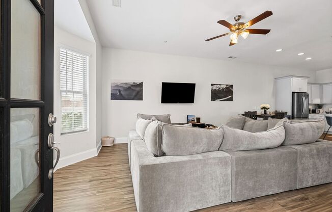 Modern Living in the Heart of Pleasant View Village!