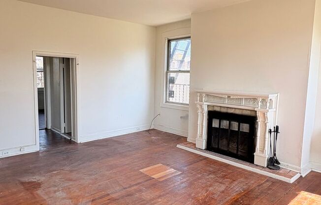 214 W Monument Street