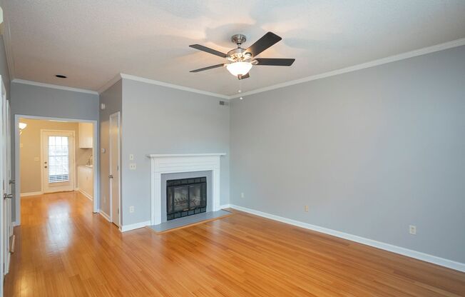 127 LAKEBRINK DR