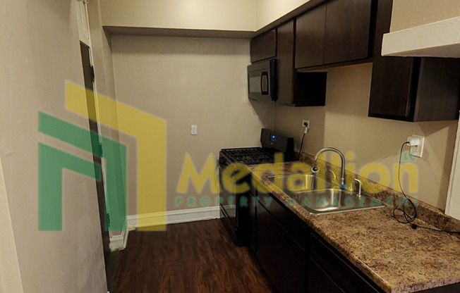 Studio, 1 bath, $885, Unit 1740-2