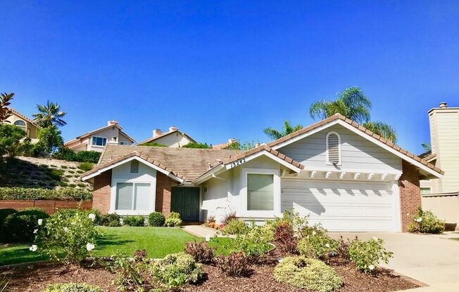 FOR RENT Call For Availability 3Br/ 2.5Ba 2128 Sqft Fully Furnished Del Mar Heights Vacation Home, Close to Del Mar Races and Beach