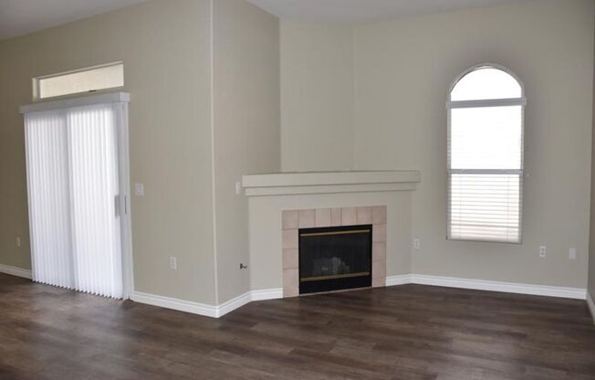 2 beds, 2 baths, $1,695