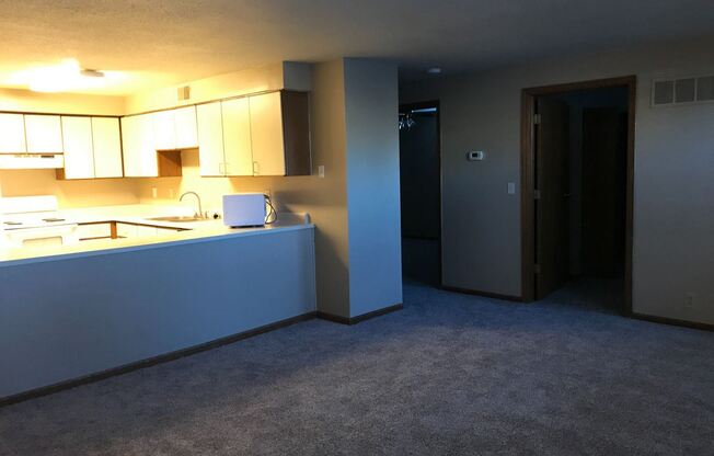 Lincoln School Apartments