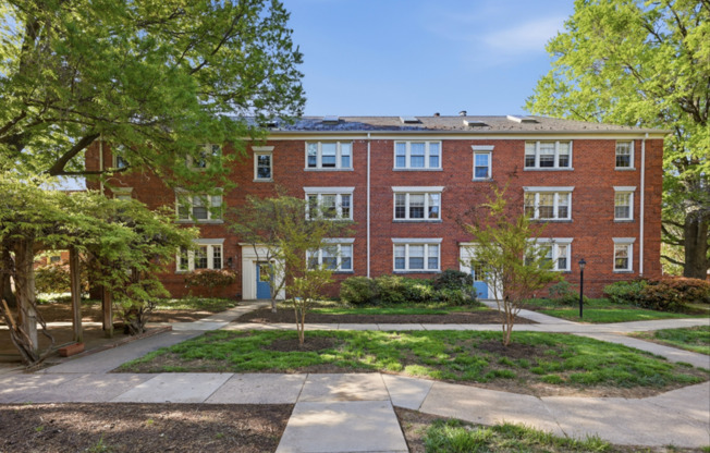 1 bed, 1 bath, $1,928, Unit Unit #4