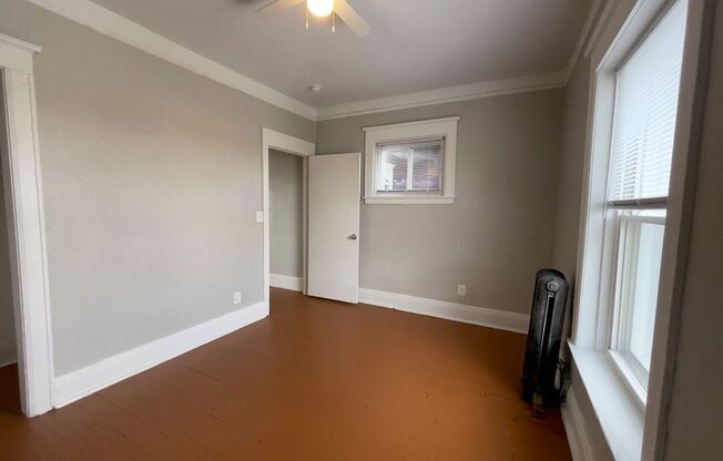 4 beds, 1 bath, $1,450