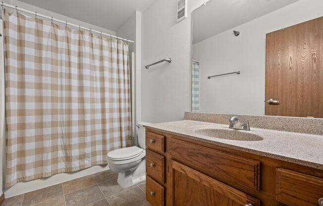 2 beds, 2 baths, 1,110 sqft, $1,535, Unit 638-22