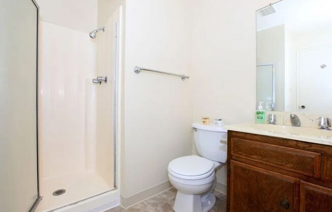 3 beds, 2 baths, 1,100 sqft, $1,775, Unit 59