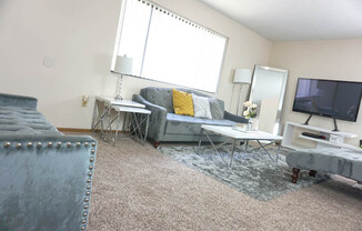 2 beds, 1 bath, 1,000 sqft, $1,045, Unit 21-7319