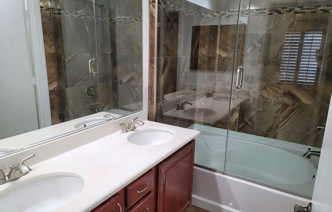 3 beds, 2.5 baths, $1,995
