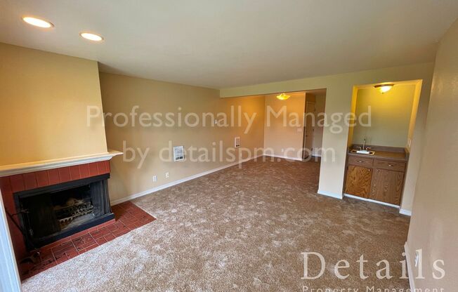 2BR Bremerton Condo, Incl W/S/G