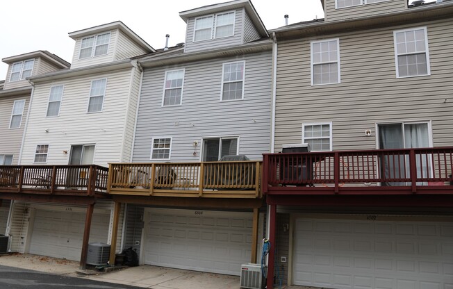 Available -Spacious 2 Car Garaged Townhome w Master Suite